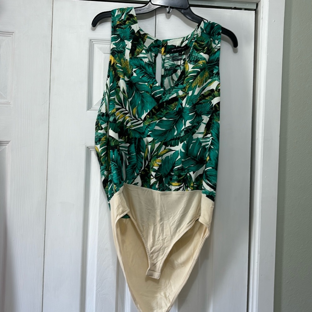 Garden leaf print bodysuit